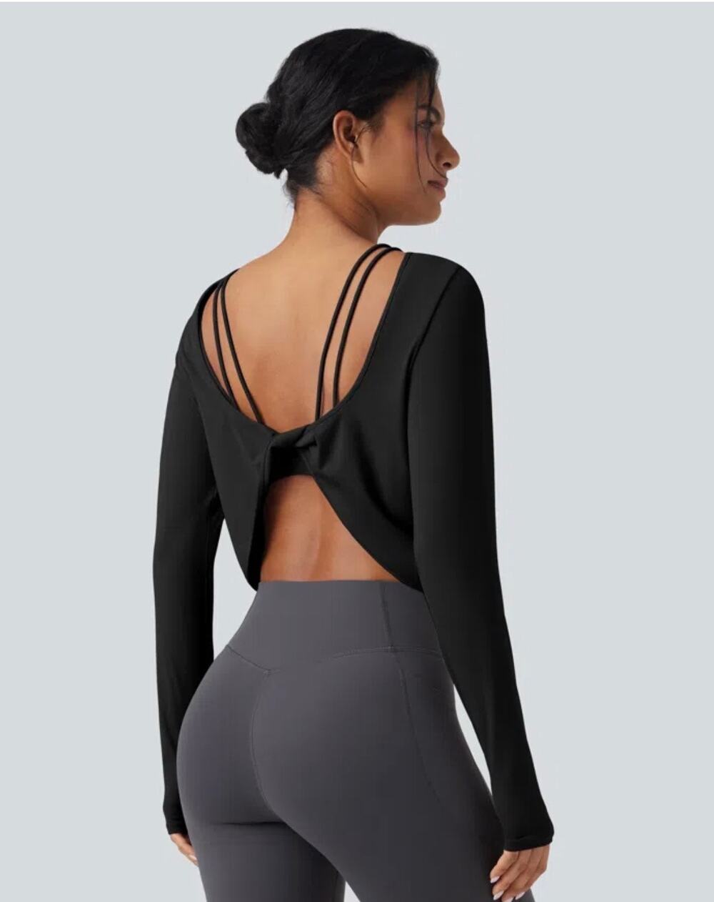 NWOT Halara SoftlyZero QuickDry Yoga Top Medium Black Twist Back Long Sleeve